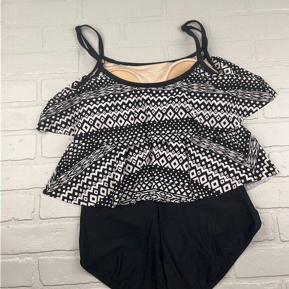 Maxine Hollywood 1pc‎ Swimsuit Women 12 Black White Ruffle Lagenlook Bra Pads - Picture 4 of 8